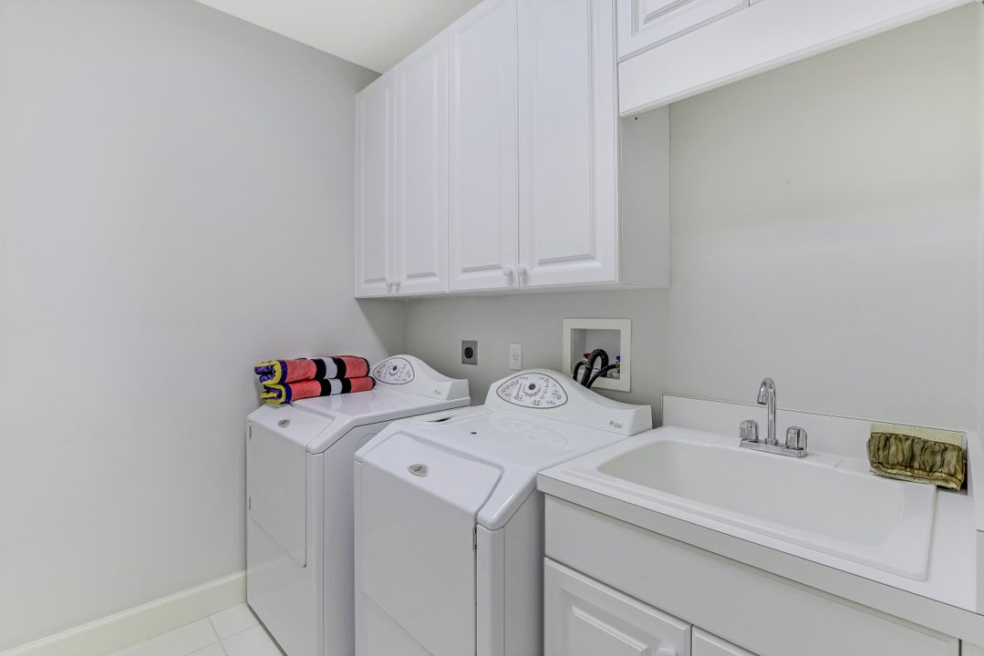 868 4th St S #11, Naples, FL 34102