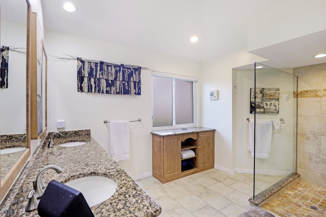 12724 Hunters Ridge Dr, Bonita Springs, FL 34135