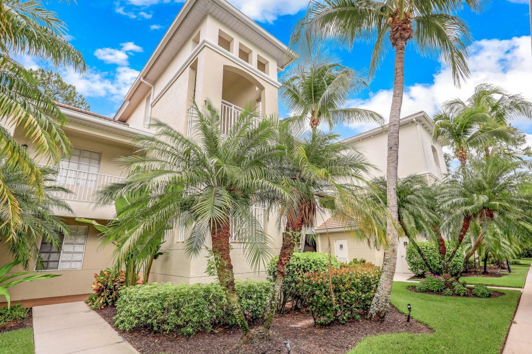 1878 Tarpon Bay Dr S #103, Naples, FL 34119