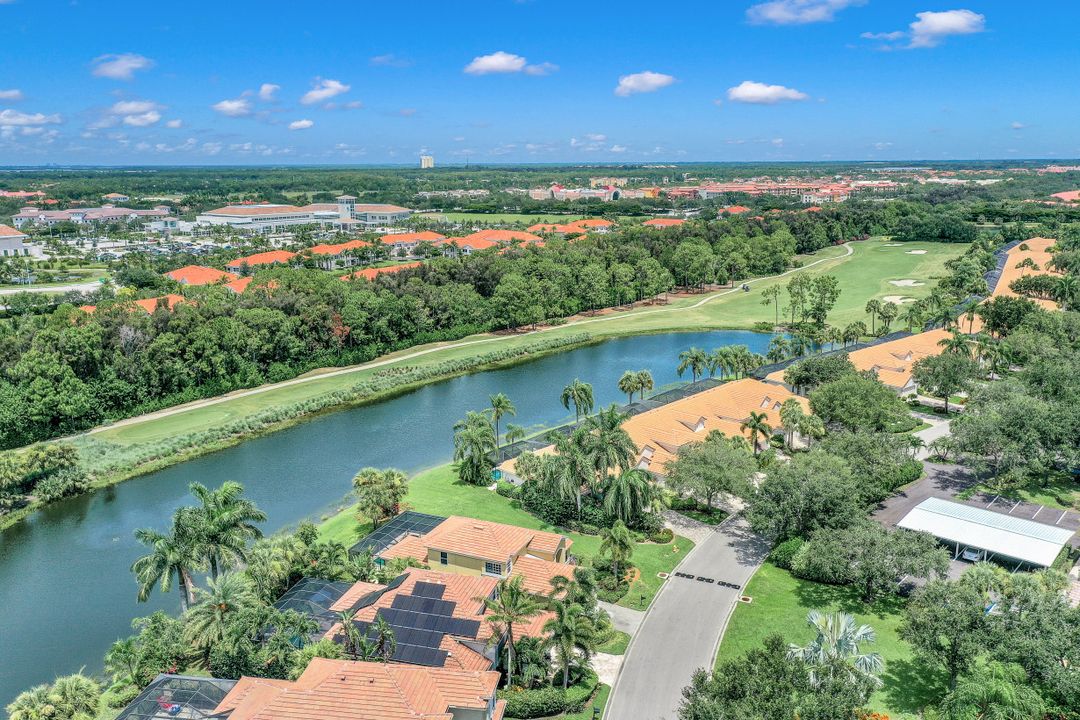 9224 Spring Run Blvd, Bonita Springs, FL 34135