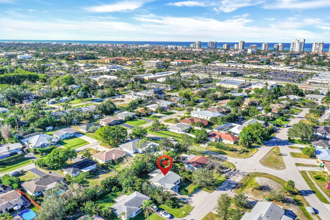 1120 S Alhambra Cir, Naples, FL 34103