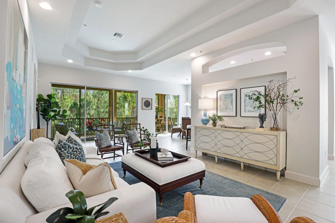 9512 Ironstone Terrace #202, Naples, FL 34120