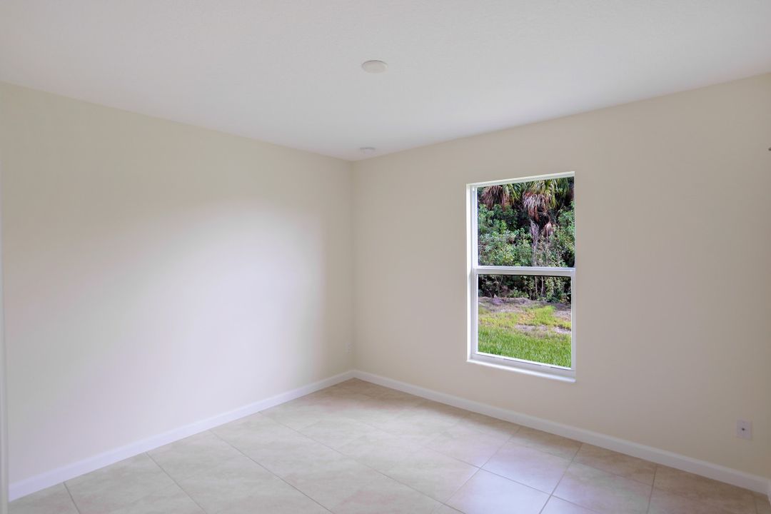 1638 Paddock St, Port St. Lucie, FL 34987