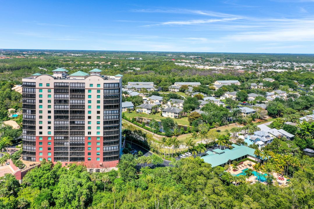 455 Cove Tower Dr #704, Naples, FL 34110