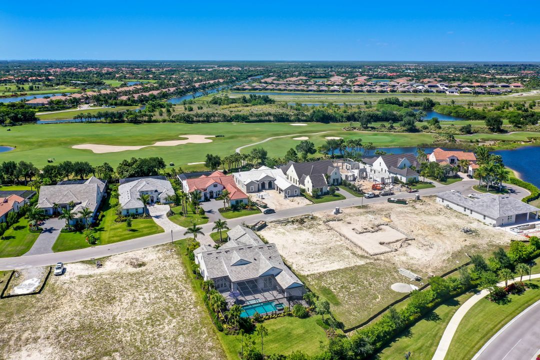 3232 Tavolara Ln, Naples, FL 34114