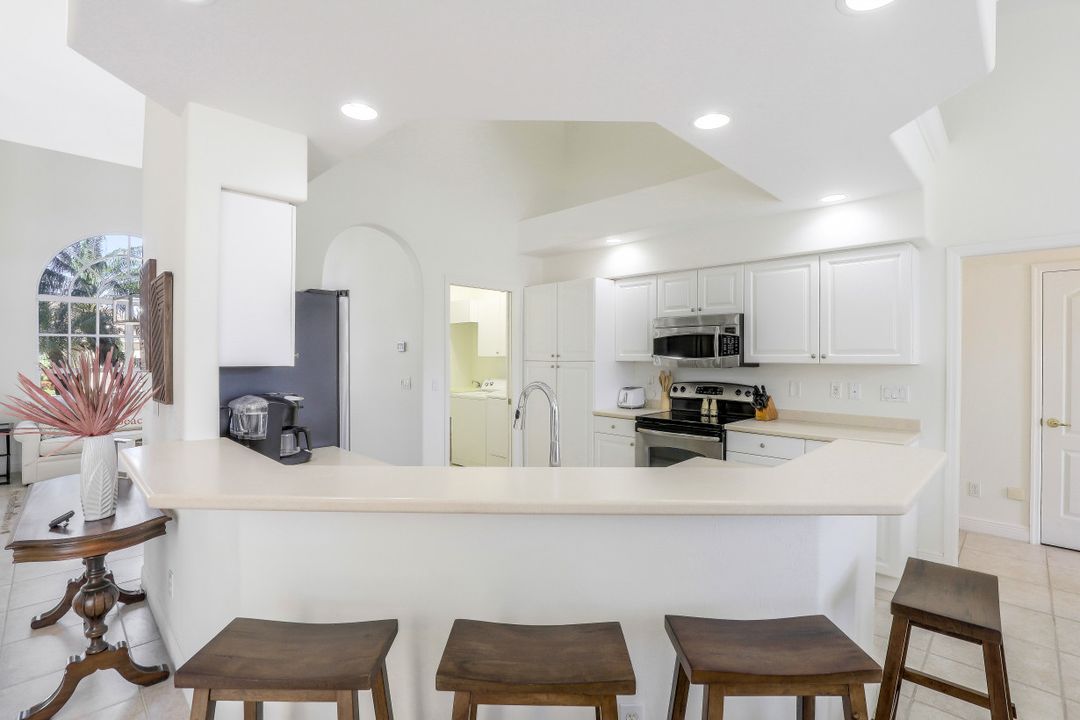 1141 Abbeville Ct, Marco Island, FL 34145