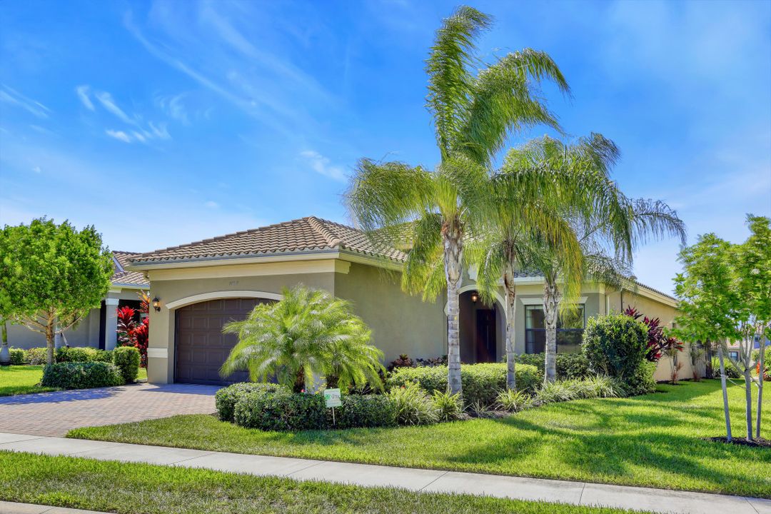 11571 Meadowrun Cir, Fort Myers, FL 33913