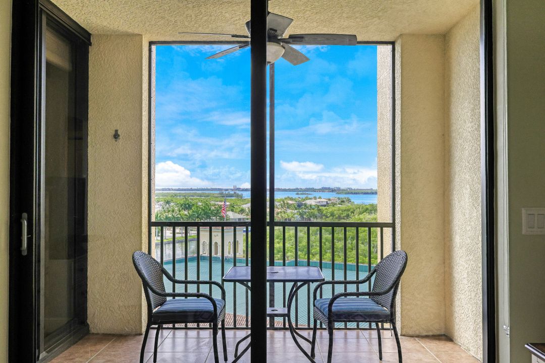 5781 Cape Harbour Dr #910, Cape Coral, FL 33914