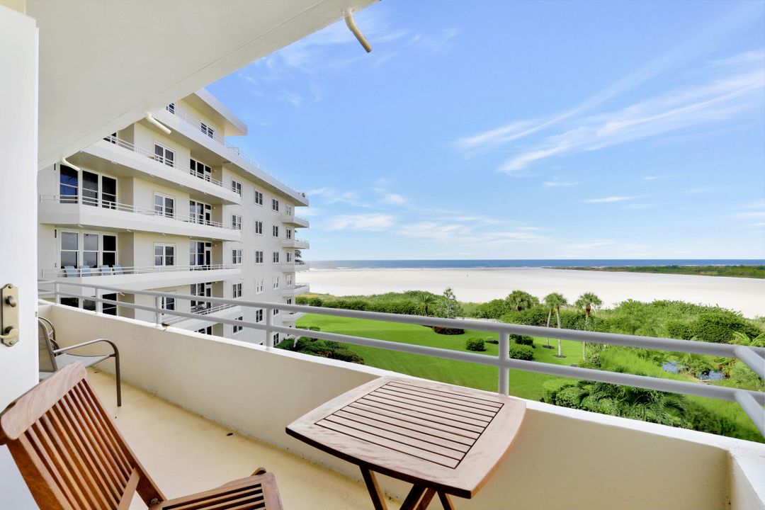240 Seaview Ct #403, Marco Island, FL 34145