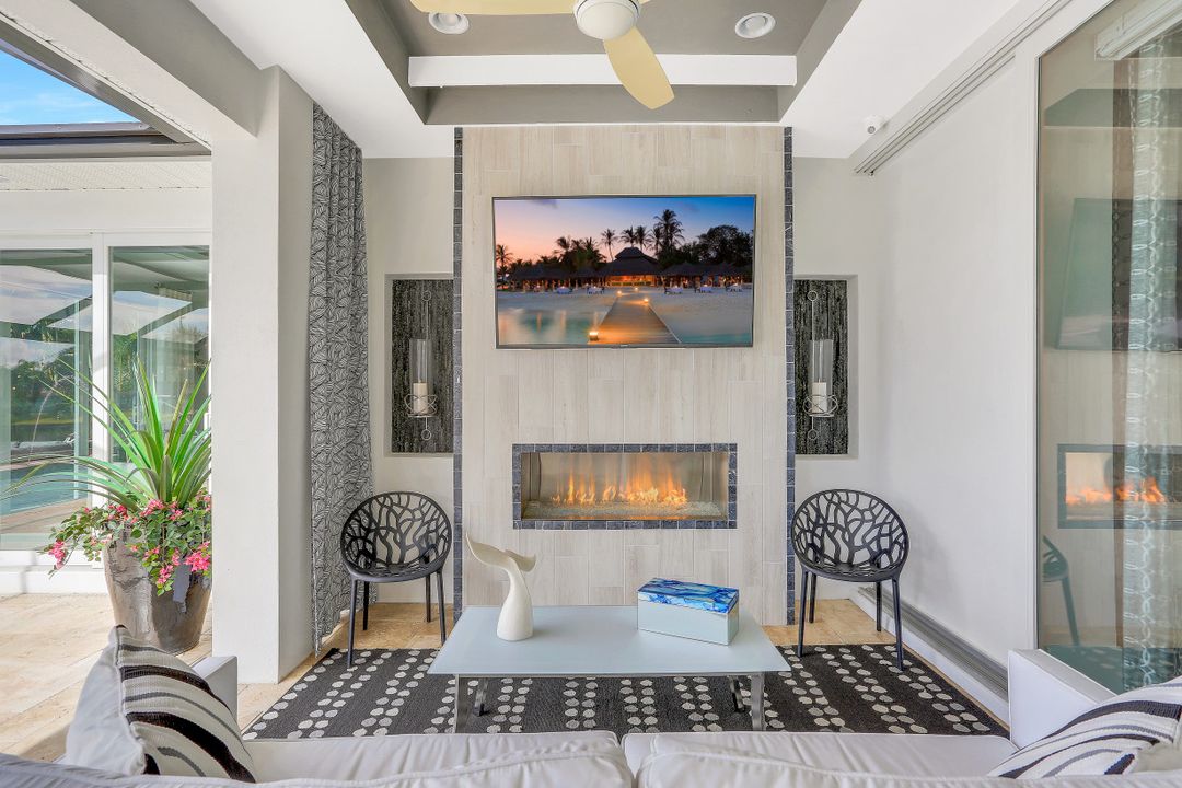 1214 El Dorado Pkwy E, Cape Coral, FL 33904