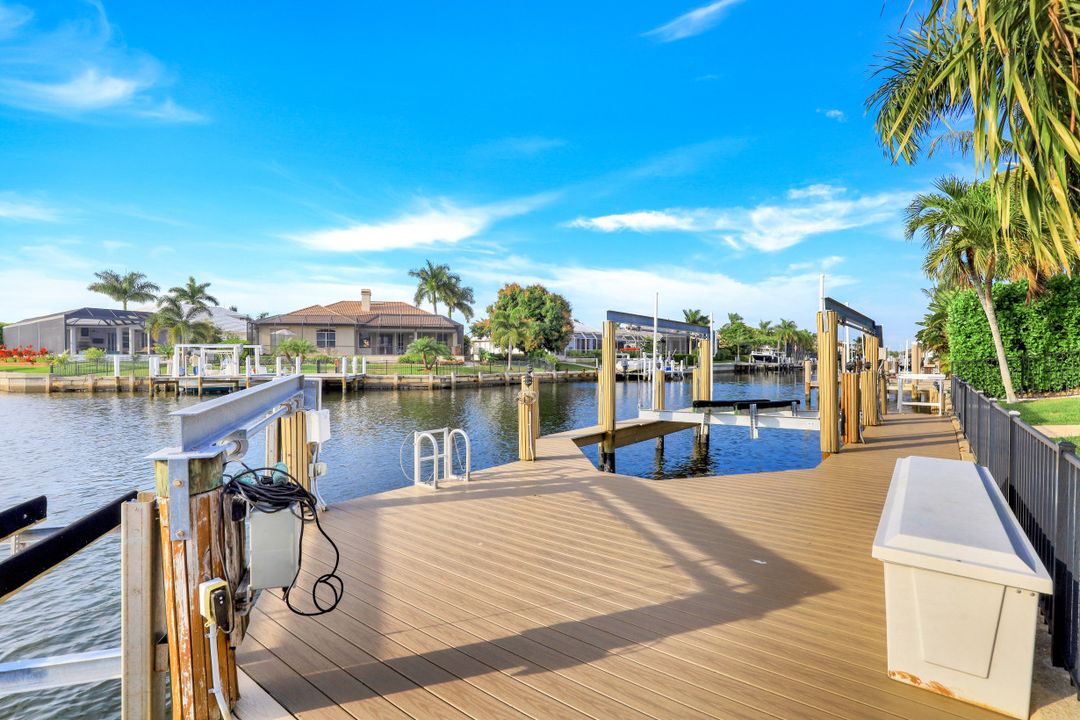1552 Buccaneer Ct, Marco Island, FL 34145