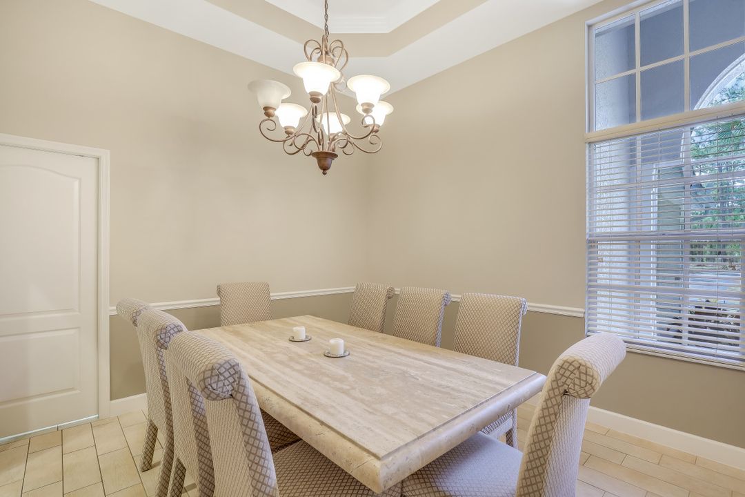 4571 Pine Ridge Rd, Naples, FL 34119