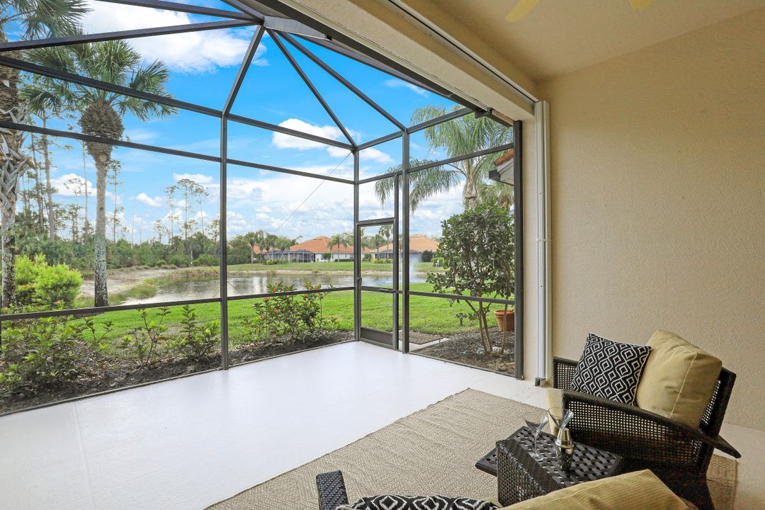 5873 Northridge Dr, Naples, FL 34110