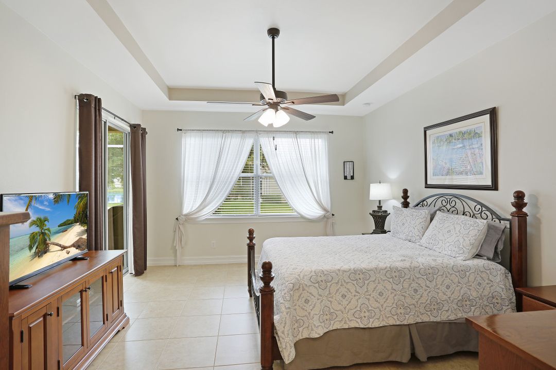 2548 Ashbury Cir, Cape Coral, FL 33991