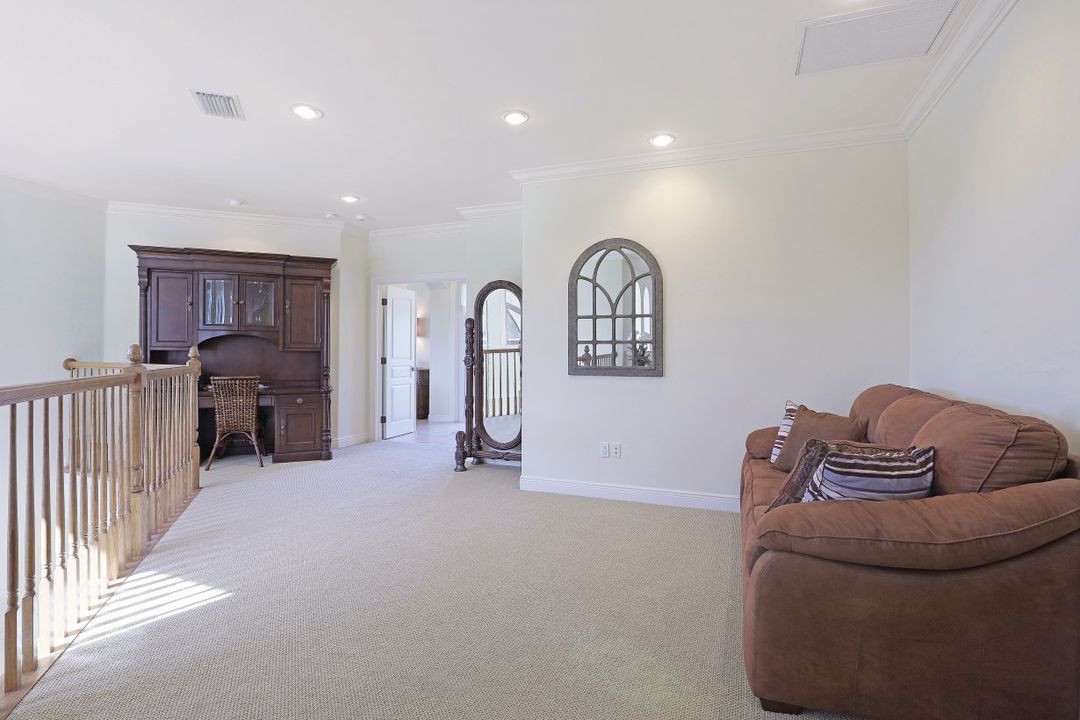 2604 Cape Coral Pkwy W, Cape Coral, FL 33914