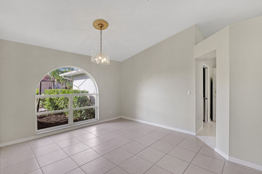 1923 SW 48th Ln, Cape Coral, FL 33914