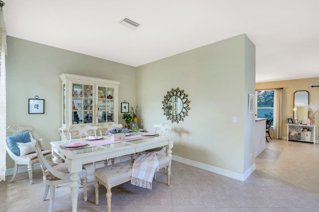 1794 Ribbon Fan Ln, Naples, FL 34119