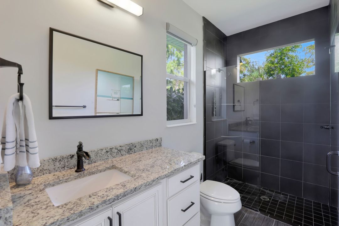 5931 Spanish Oaks Ln, Naples, FL 34119