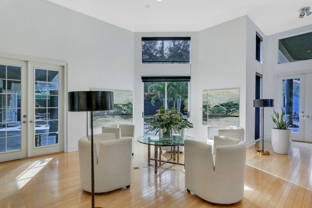 1108 Grand Isle Dr, Naples, FL 34108