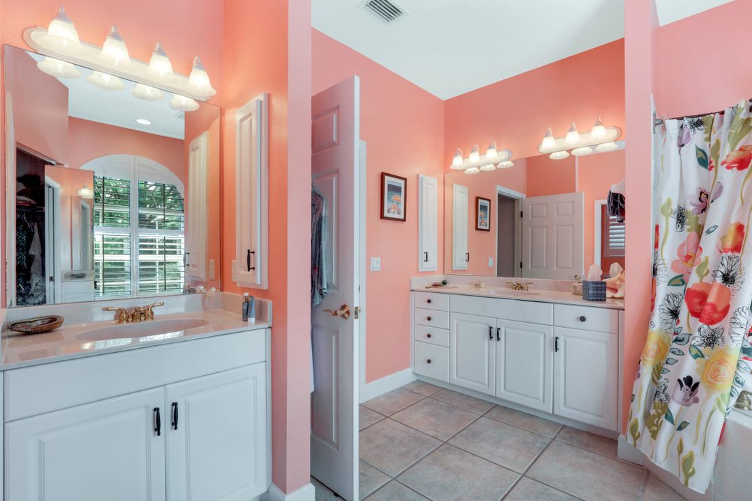 3610 Riviera Cir, Bonita Springs, FL 34134