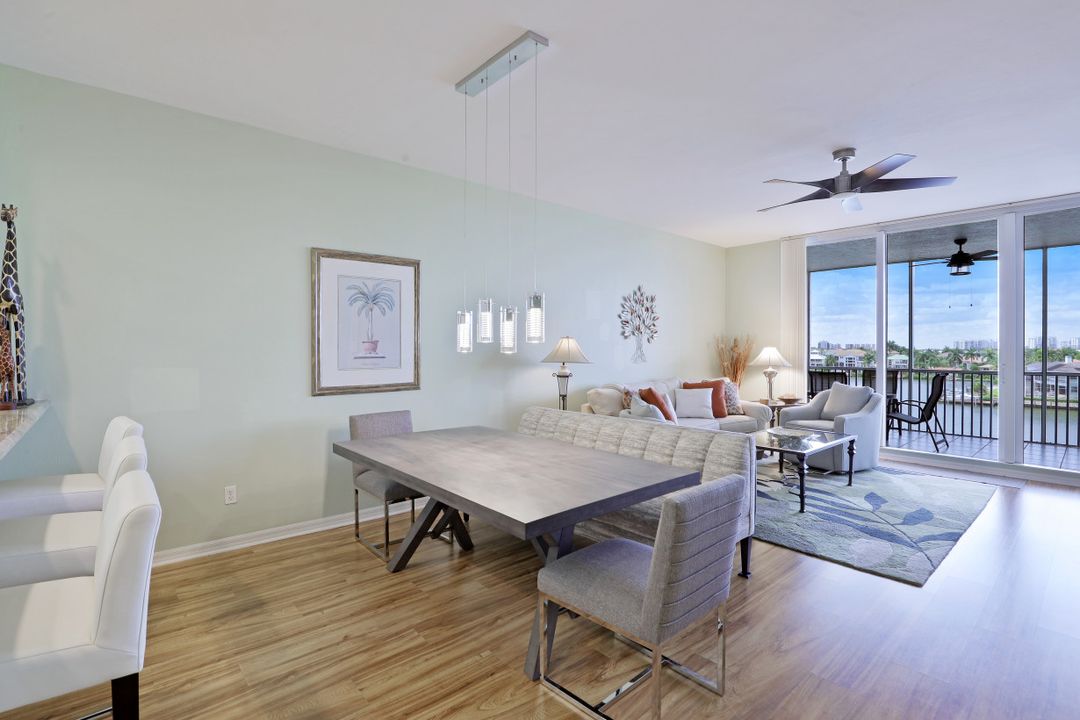 410 Flagship Dr #505, Naples, FL 34108