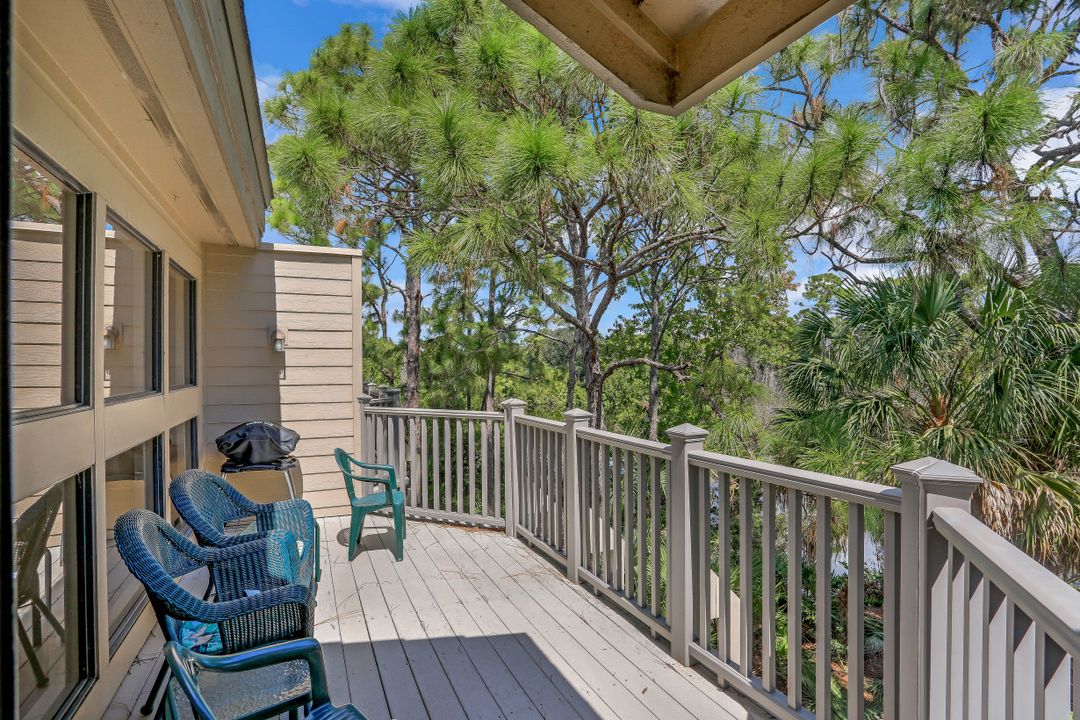 27006 Oakwood Lake Dr, Bonita Springs, FL 34134