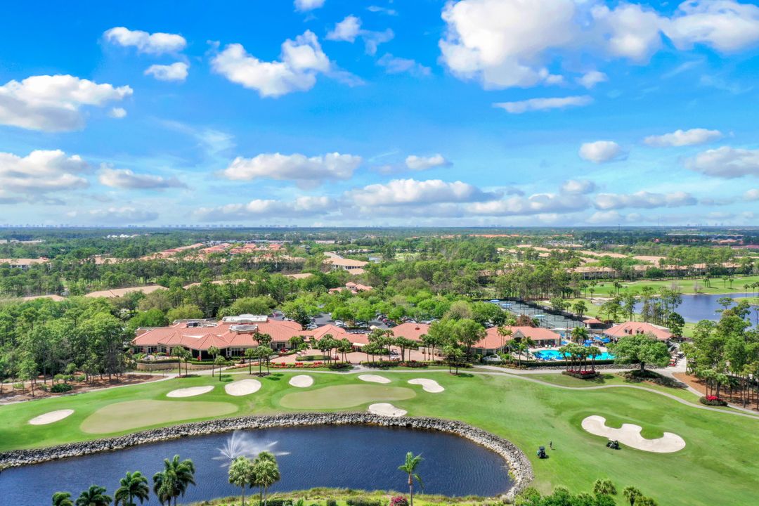 8586 Gleneagle Way, Naples, FL 34120