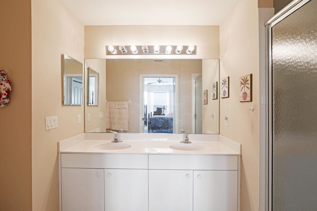 2810 Cypress Trace Cir #2116, Naples, FL 34119