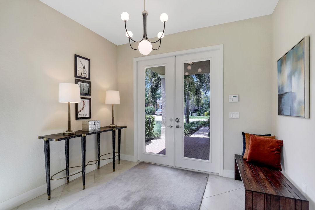 3054 Hudson Terrace, Naples, FL 34119