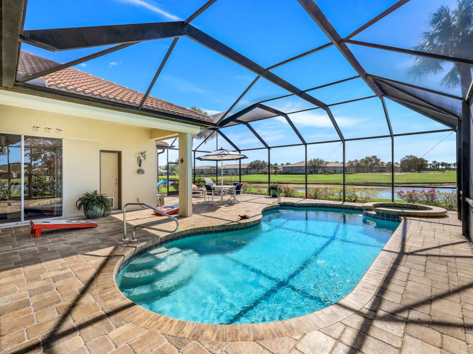 8979 Morgan Ct, Naples, FL 34113