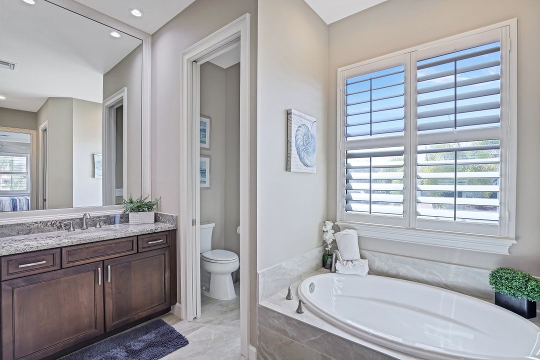 535 Spinnaker Dr, Marco Island, FL 34145