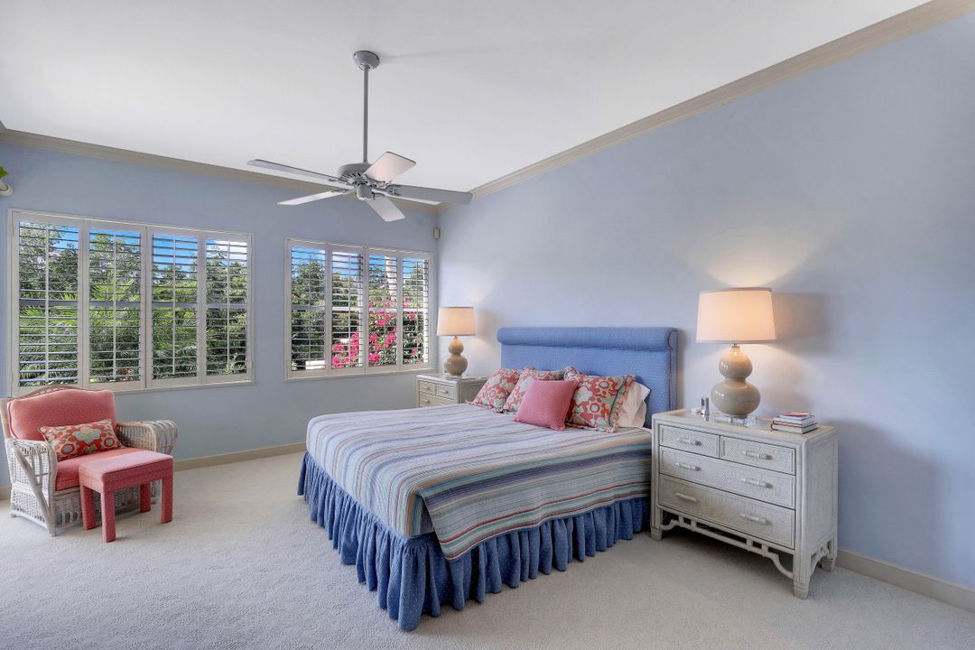 8089 Via Vecchia, Naples, FL 34108