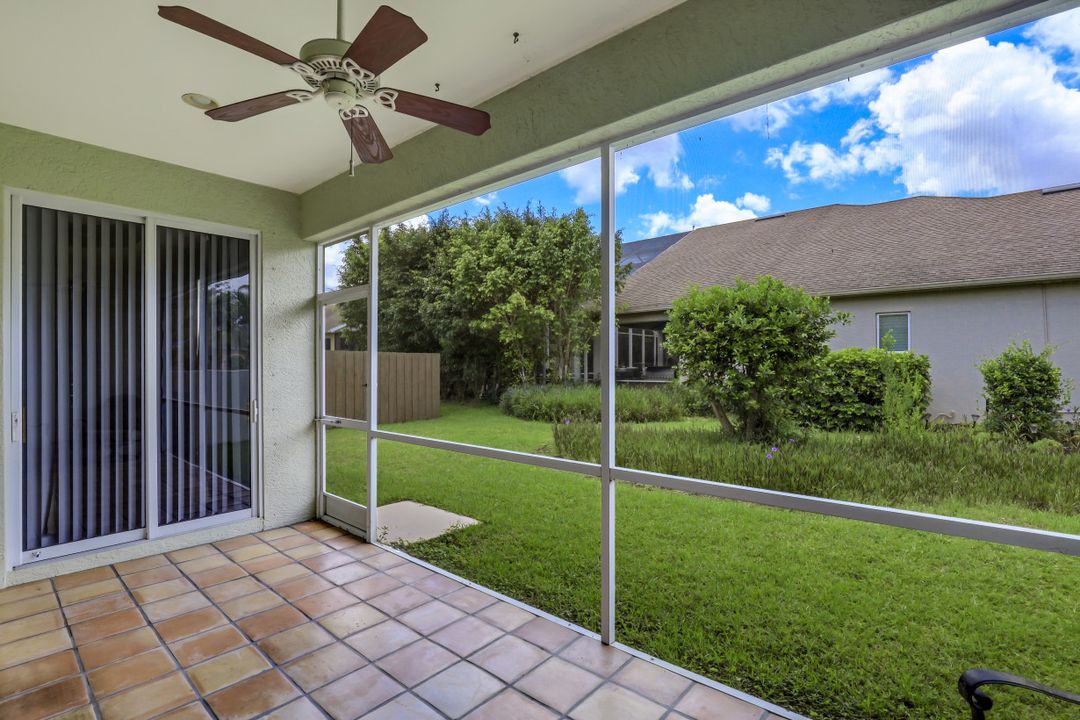 8546 Silk Oak Ln, Naples, FL 34119