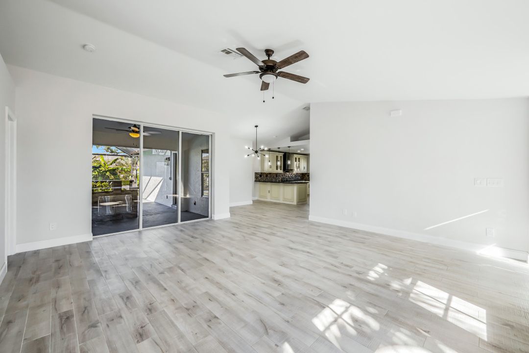 2555 SW 27th St, Cape Coral, FL 33914