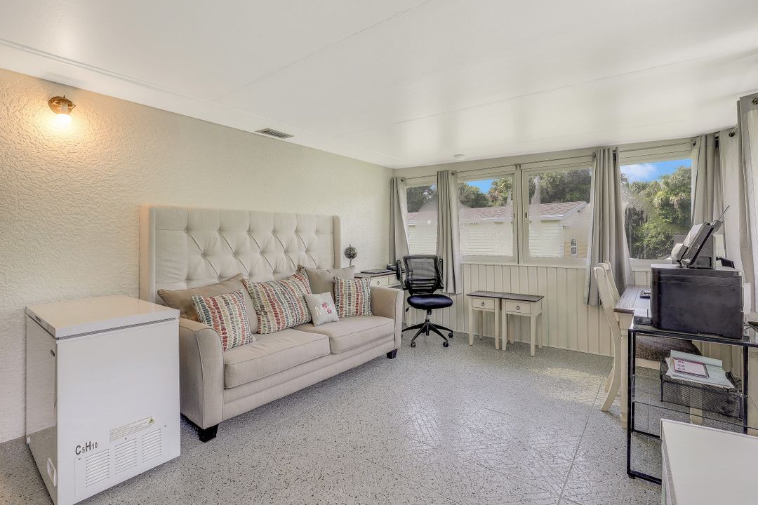 3660 20th Ave SE, Naples, FL 34117