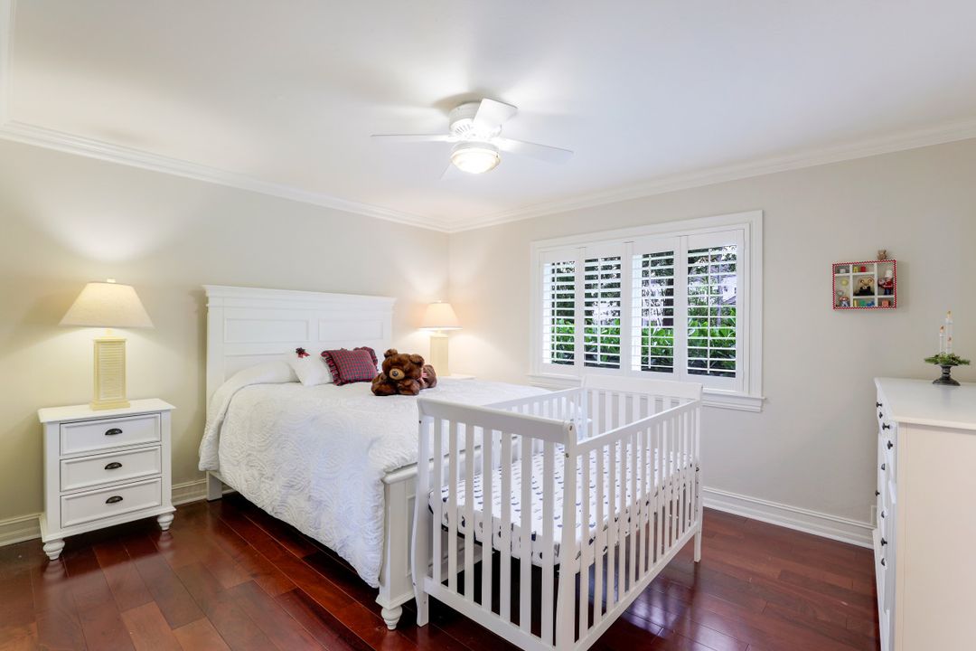 4224 Snowberry Ln, Naples, FL 34119