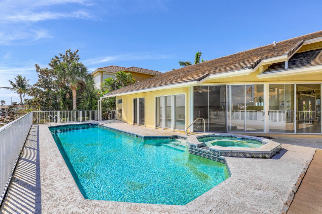 471 Pepperwood Ct, Marco Island, FL 34145