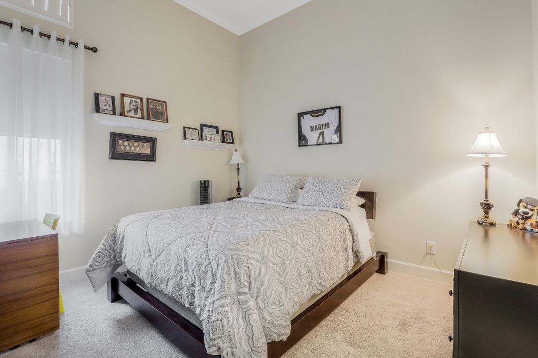 9418 Galliano Ter, Naples, FL 34119