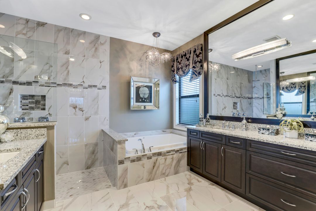 4383 Caldera Cir, Naples, FL 34119