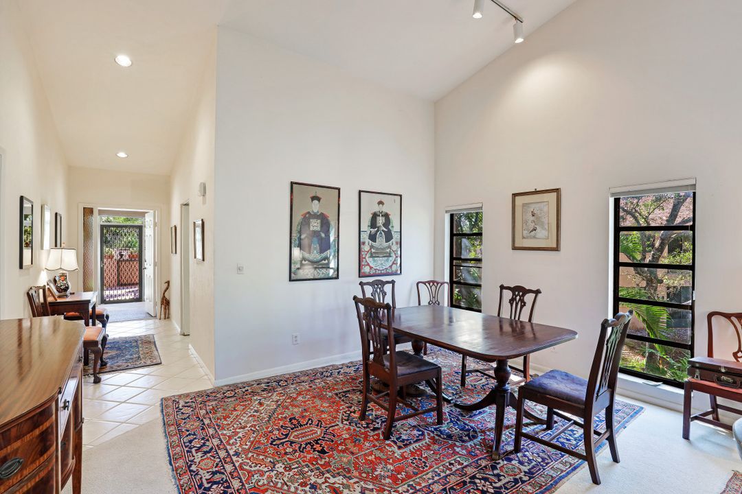 325 Bay Forest Dr #201, Naples, FL 34110