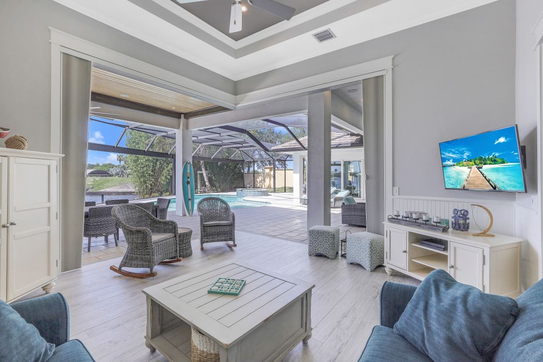 921 W Cape Estates Cir, Cape Coral, FL 33993