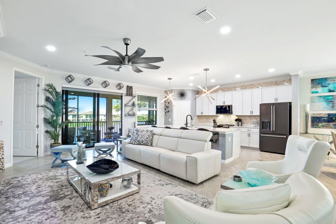 2363 Montserrat Ln #33 -202 , Naples, FL 34120