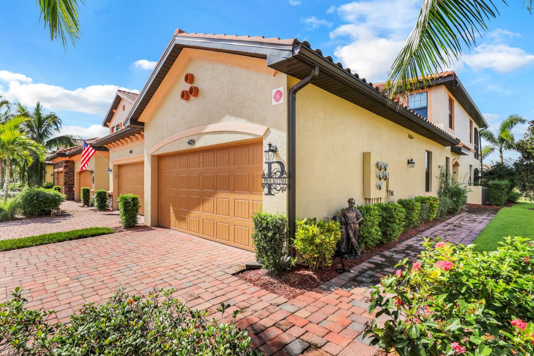 28050 Cookstown Ct #2704, Bonita Springs, FL 34135