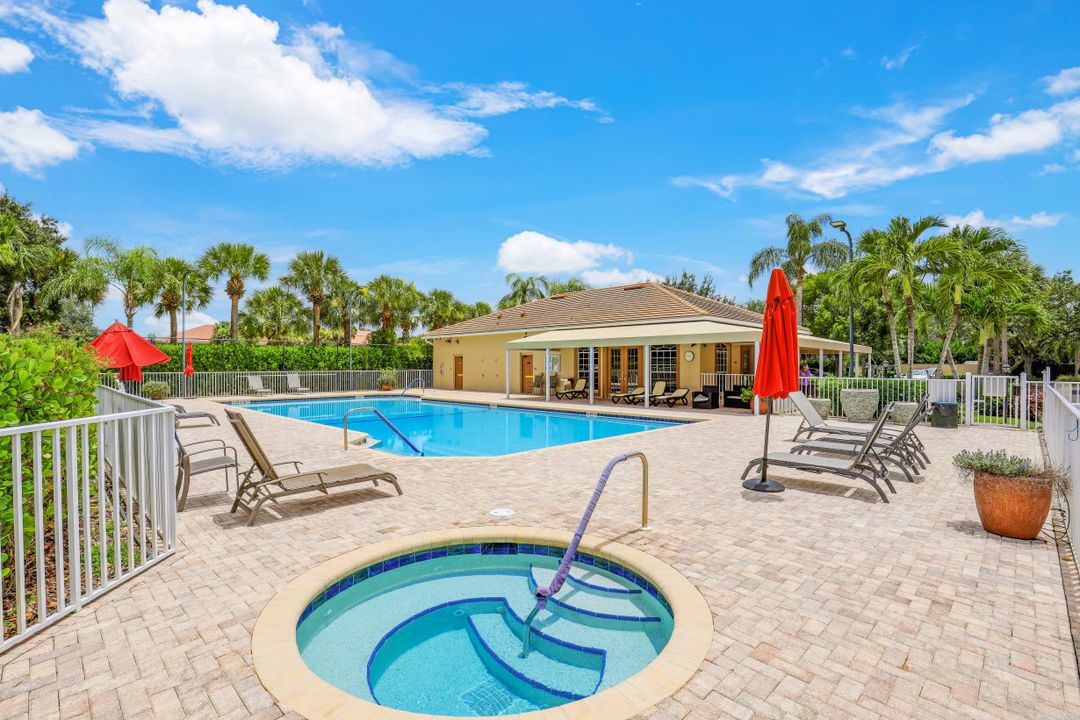 2026 Morning Sun Ln, Naples, FL 34119