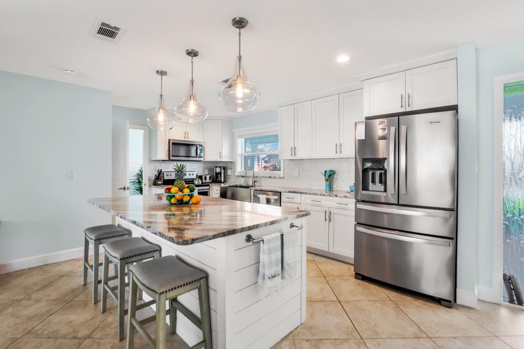 5310 Bayshore Ave, Cape Coral, FL 33904