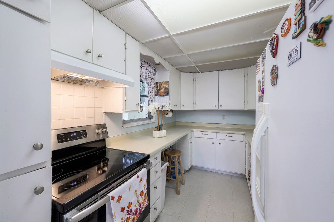 3400 Canal St, Naples, FL 34112