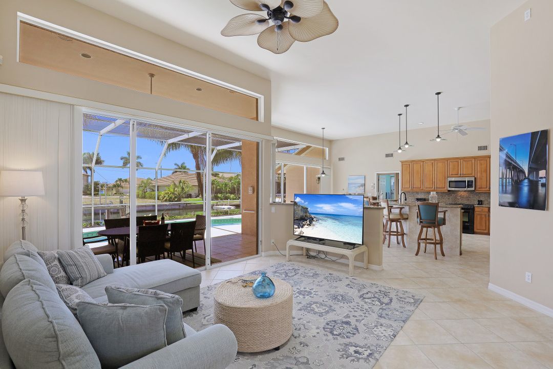 951 Olive Ct, Marco Island, FL 34145