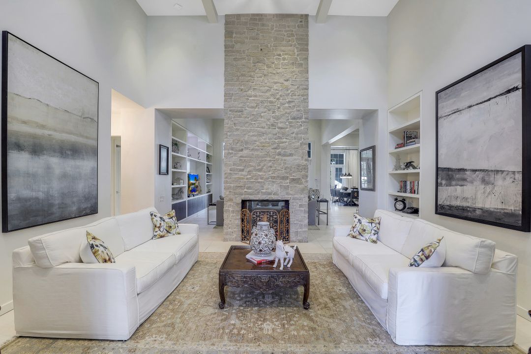 3255 Tavolara Ln, Naples, FL 34114