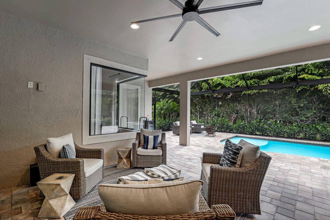 1431 Mockingbird Dr, Naples, FL 34120