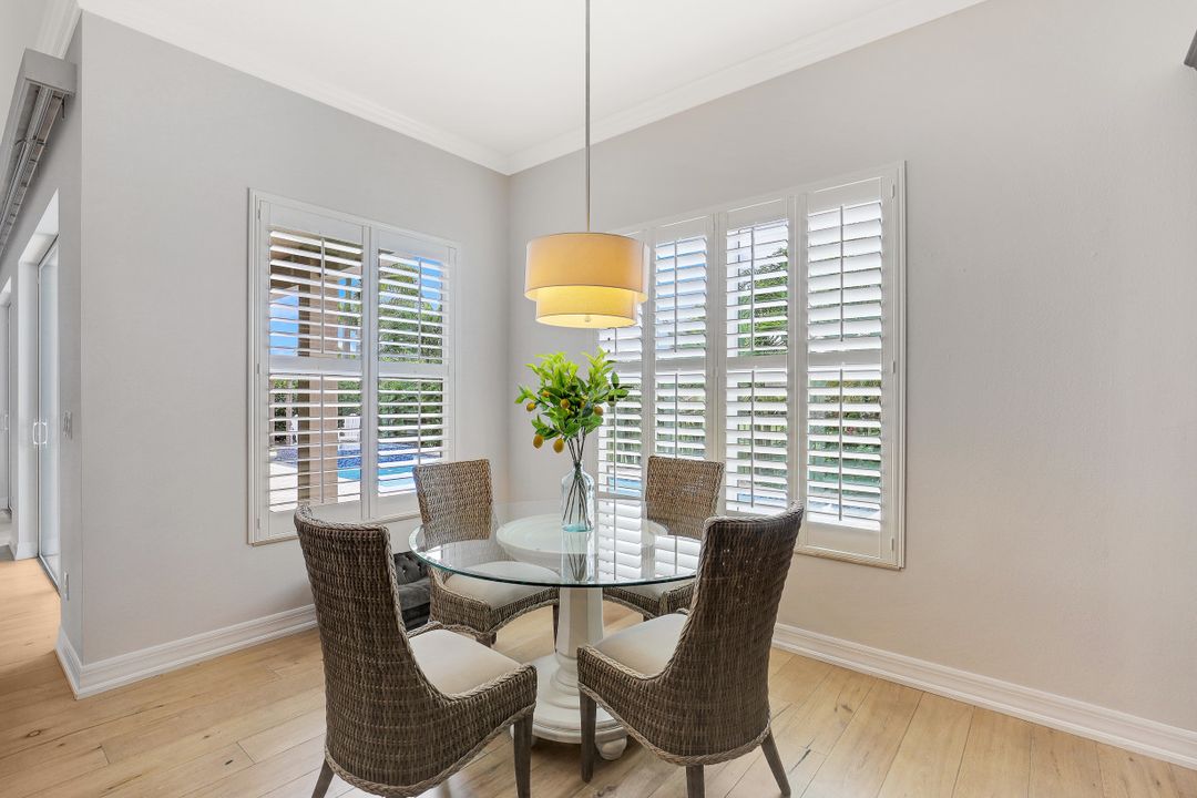 6558 Monterey Point, Naples, FL 34105